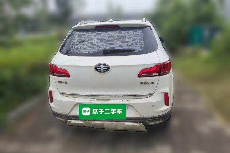 Used Bestune X40 2018 Internet Celebrity Edition 1.6L Automatic Luxury Version Rear