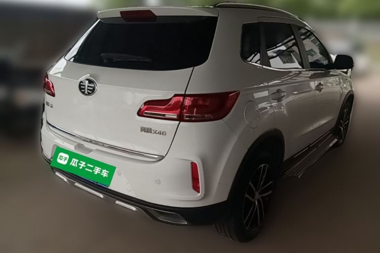 Used Bestune X40 2018 Internet Celebrity Edition 1.6L Automatic Luxury Version Rear Right 45 Deg