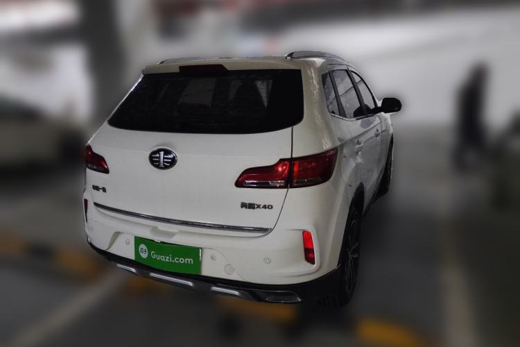 Used Bestune X40 2018 Internet Celebrity Edition 1.6L Automatic Luxury Version Rear Right 45 Deg