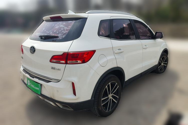 Used Bestune X40 2018 Internet Celebrity Edition 1.6L Automatic Luxury Version Rear Right 45 Deg