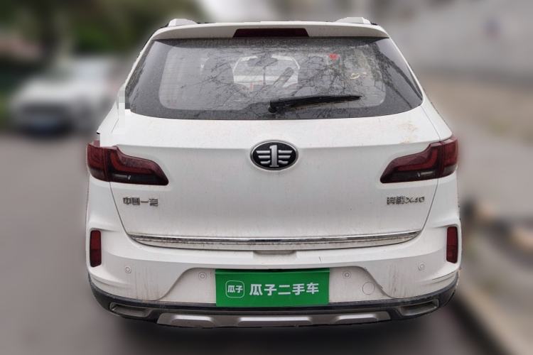 Used Bestune X40 2018 Internet Celebrity Edition 1.6L Automatic Luxury Version Rear