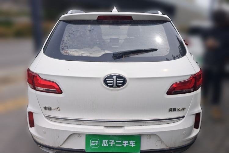 Used Bestune X40 2018 Internet Celebrity Edition 1.6L Manual Connected Smart Cool Type Rear