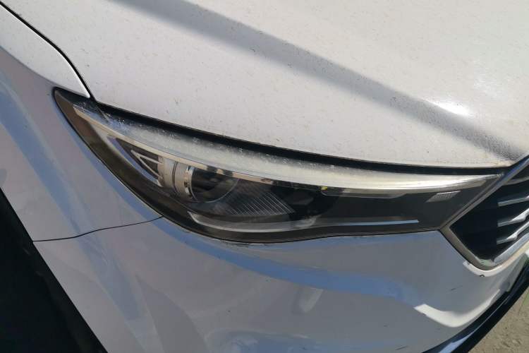 Used Bestune X40 2018 Internet Celebrity Edition 1.6L Automatic Luxury Version Right Front Headlight