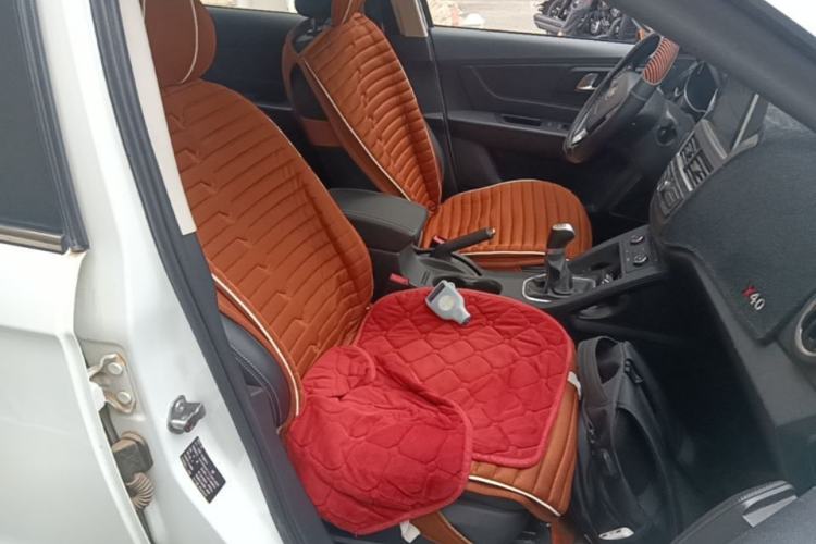 Used Bestune X40 2018 Internet Celebrity Edition 1.6L Manual Luxury Version Right Front Seat