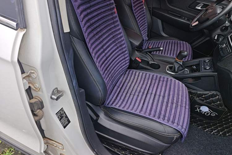 Used Bestune X40 2018 Internet Celebrity Edition 1.6L Manual Comfort Version Right Front Seat