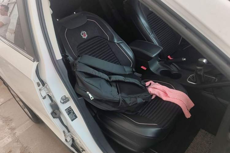 Used Bestune X40 2018 Internet Celebrity Edition 1.6L Manual Comfort Version Right Front Seat