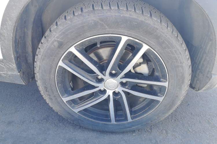 Used Bestune X40 2018 Internet Celebrity Edition 1.6L Automatic Luxury Version Right Front Wheel Hub