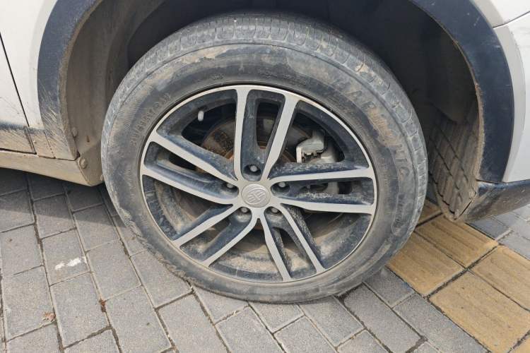 Used Bestune X40 2018 Internet Celebrity Edition 1.6L Manual Connected Smart Cool Type Right Front Wheel Hub