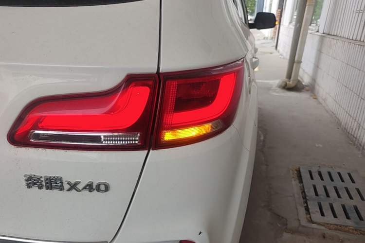 Used Bestune X40 2018 Internet Celebrity Edition 1.6L Manual Comfort Version Right Rear Taillight