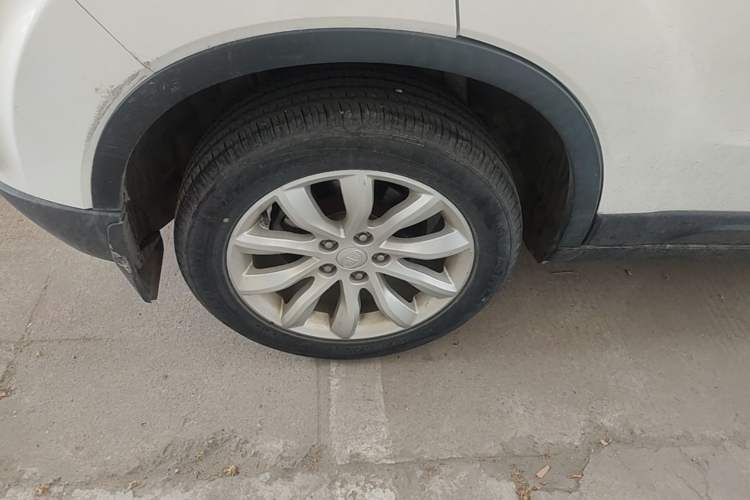 Used Bestune X40 2018 Internet Celebrity Edition 1.6L Manual Comfort Version Right Rear Wheel Hub