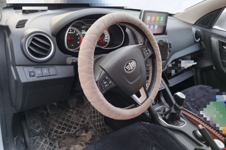 Used Bestune X40 2018 Internet Celebrity Edition 1.6L Manual Luxury Version Steering Wheel