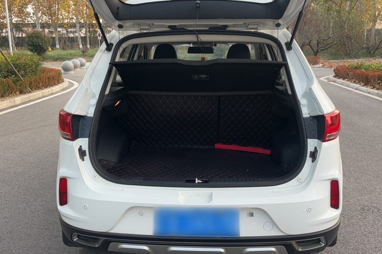Used Bestune X40 2018 Internet Celebrity Edition 1.6L Automatic Luxury Version Trunk