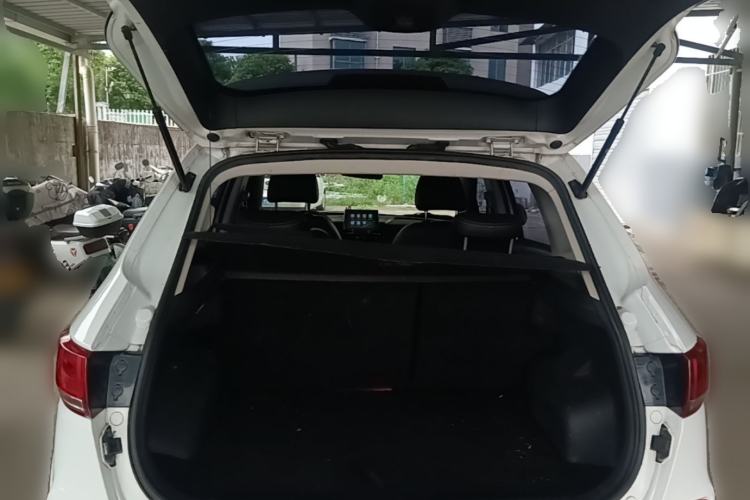 Used Bestune X40 2018 Internet Celebrity Edition 1.6L Automatic Luxury Version Trunk
