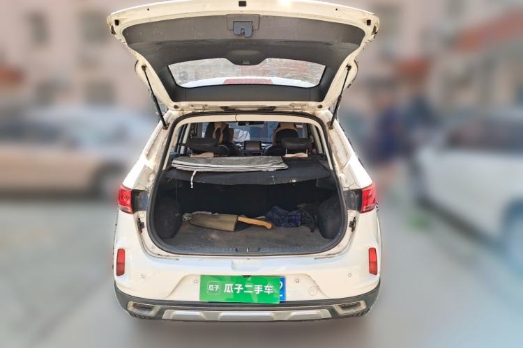 Used Bestune X40 2018 Internet Celebrity Edition 1.6L Manual Luxury Version Trunk