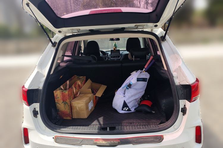 Used Bestune X40 2018 Internet Celebrity Edition 1.6L Automatic Luxury Version Trunk