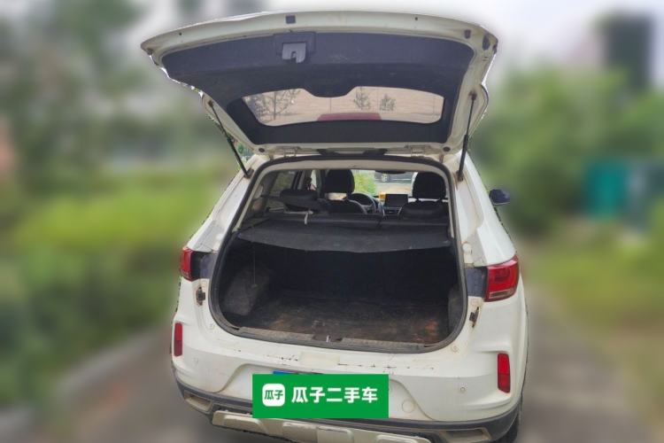 Used Bestune X40 2018 Internet Celebrity Edition 1.6L Automatic Luxury Version Trunk