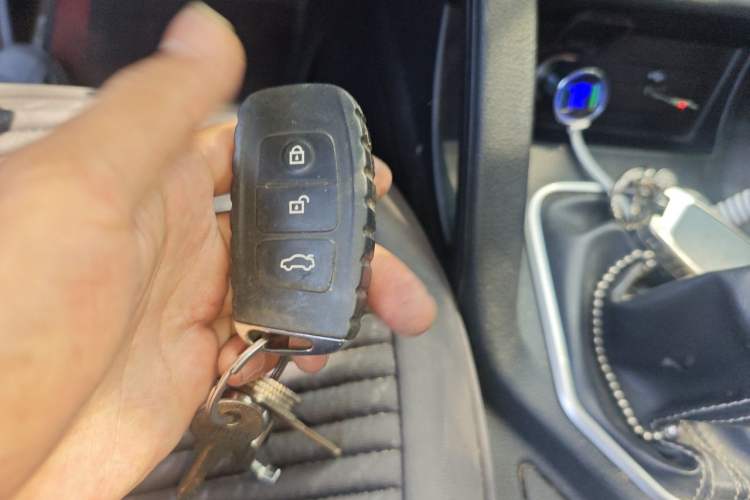 Used Bestune X40 2018 Internet Celebrity Edition 1.6L Manual Luxury Version Vehicle Key