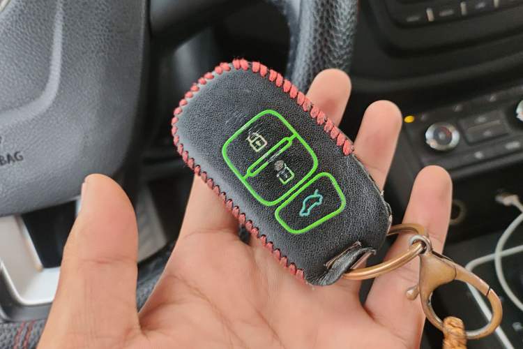 Used Bestune X40 2018 Internet Celebrity Edition 1.6L Automatic Luxury Version Vehicle Key