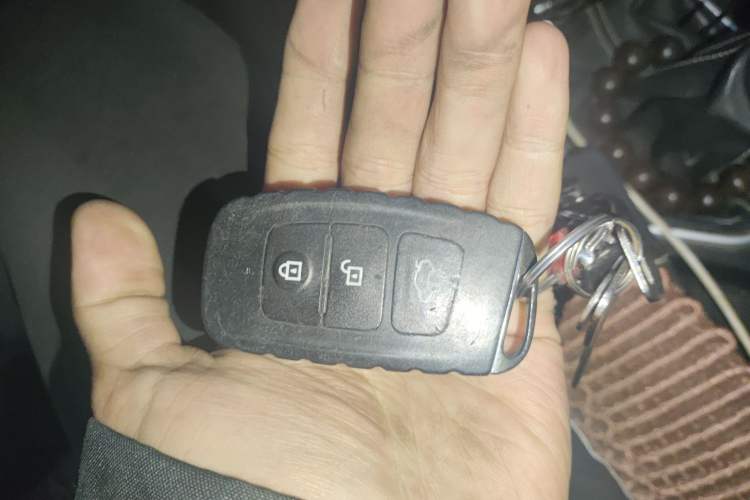 Used Bestune X40 2018 Internet Celebrity Edition 1.6L Manual Luxury Version Vehicle Key