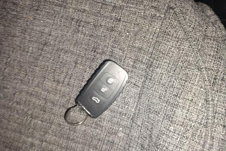Used Bestune X40 2018 Internet Celebrity Edition 1.6L Manual Luxury Version Vehicle Key