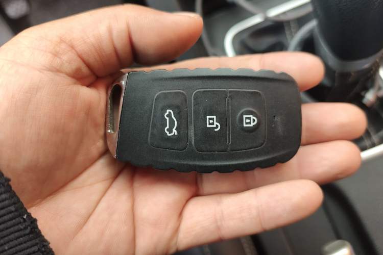 Used Bestune X40 2018 Internet Celebrity Edition 1.6L Manual Luxury Version Vehicle Key