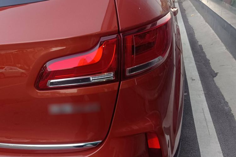 Used Bestune X40 2018 Internet Celebrity Edition 1.6L Automatic Luxury Version Exterior 6