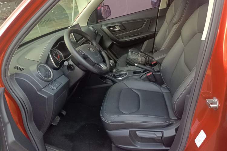 Used Bestune X40 2018 Internet Celebrity Edition 1.6L Automatic Luxury Version Left Front Seat