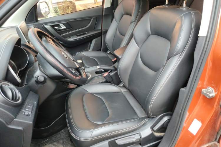 Used Bestune X40 2018 Internet Celebrity Edition 1.6L Manual Luxury Version Left Front Seat