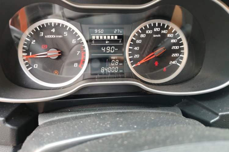 Used Bestune X40 2018 Internet Celebrity Edition 1.6L Manual Luxury Version Odometer Close Up