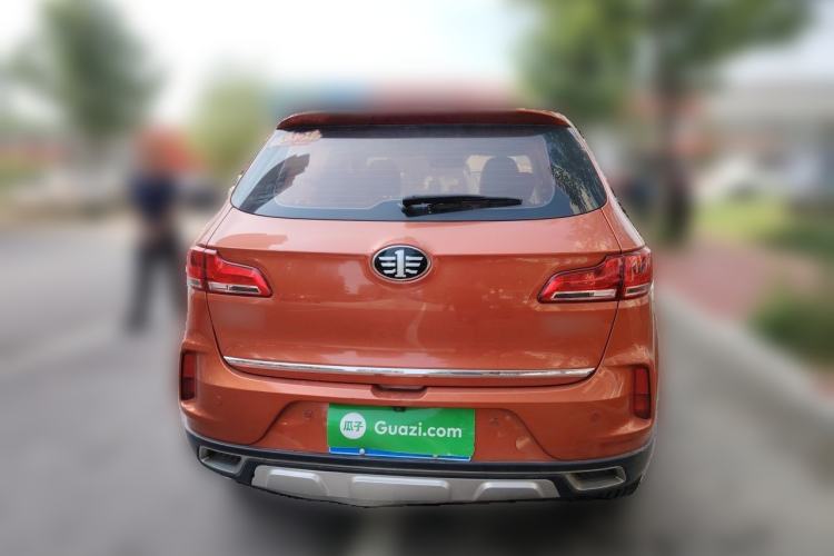 Used Bestune X40 2018 Internet Celebrity Edition 1.6L Manual Luxury Version Rear