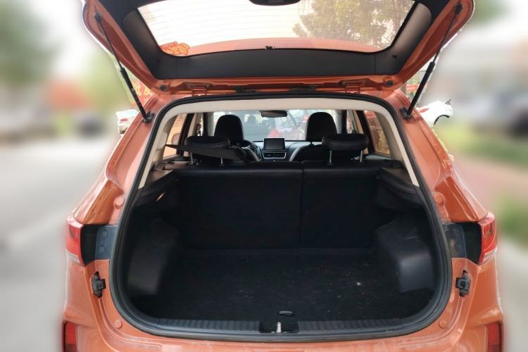 Used Bestune X40 2018 Internet Celebrity Edition 1.6L Manual Luxury Version Trunk