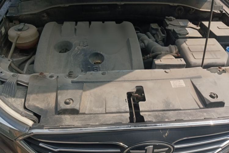 Used Bestune X40 2019 1.6L Automatic Luxury Version China V Emission Standard Engine Bay