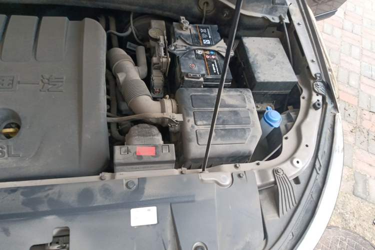 Used Bestune X40 2019 1.6L Manual Luxury Edition China VI Engine Bay Left