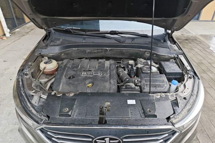 Used Bestune X40 2019 1.6L Automatic Luxury Edition China VI Engine Bay