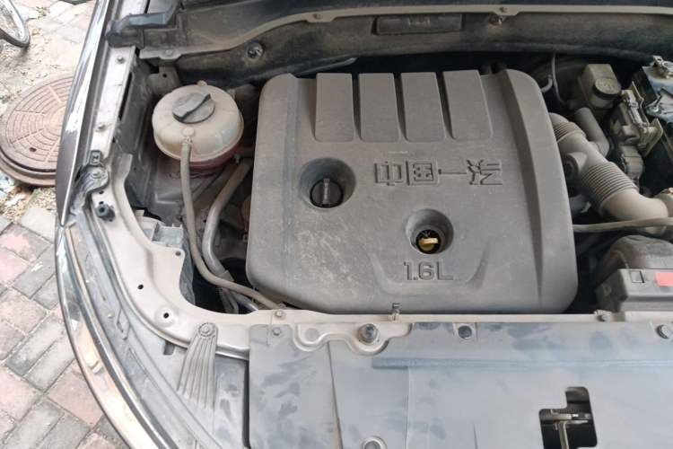 Used Bestune X40 2019 1.6L Manual Luxury Edition China VI Engine Bay Right