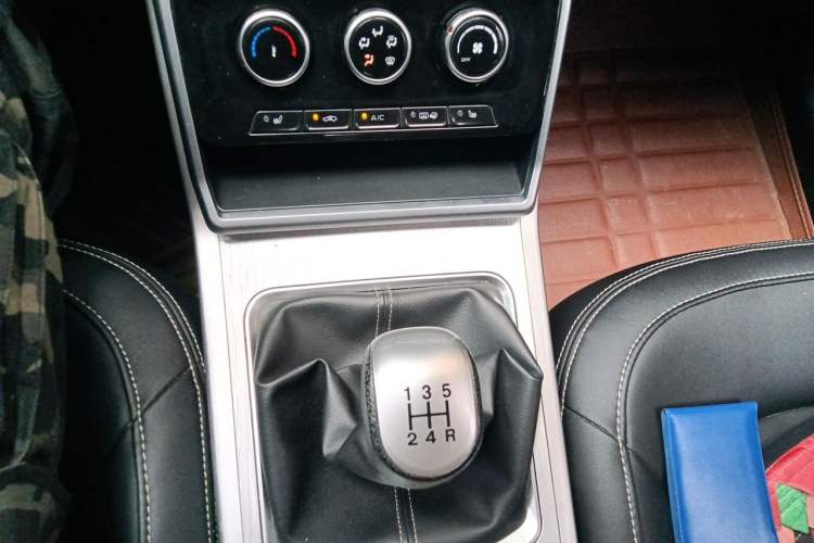 Used Bestune X40 2019 1.6L Manual Luxury Edition China VI Gear Lever
