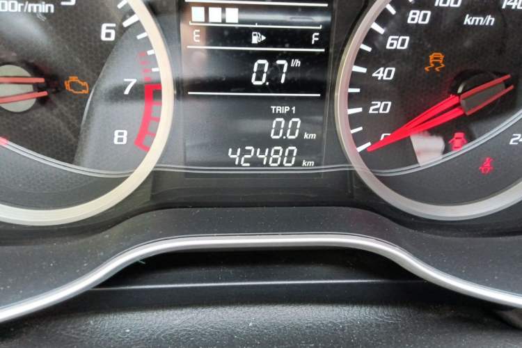 Used Bestune X40 2019 1.6L Manual Luxury Edition China VI Odometer Close Up
