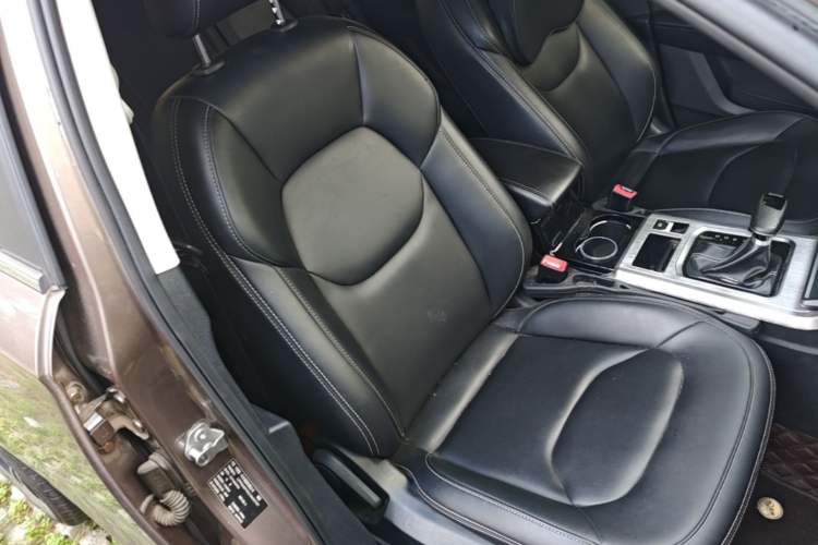 Used Bestune X40 2019 1.6L Automatic Luxury Version China V Emission Standard Right Front Seat
