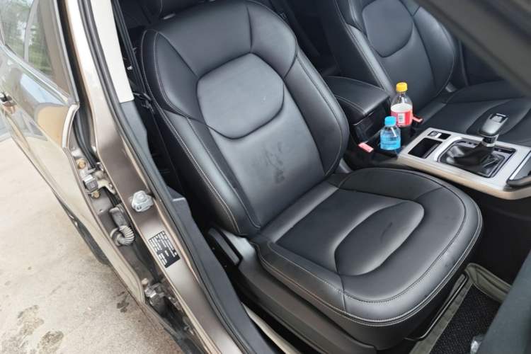 Used Bestune X40 2019 1.6L Automatic Luxury Edition China VI Right Front Seat