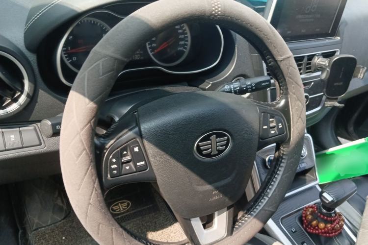 Used Bestune X40 2019 1.6L Automatic Luxury Version China V Emission Standard Steering Wheel