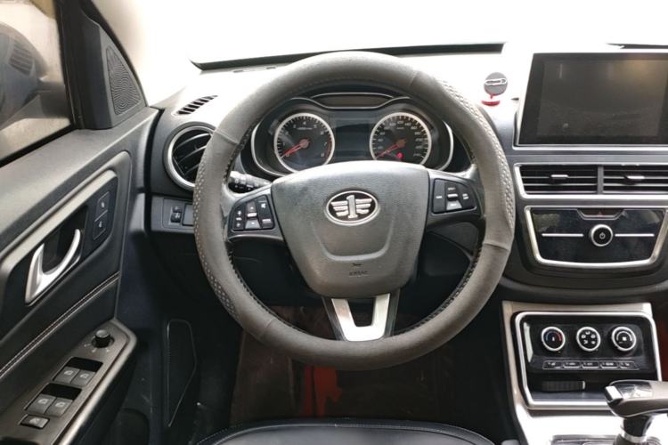 Used Bestune X40 2019 1.6L Automatic Luxury Version China V Emission Standard Steering Wheel