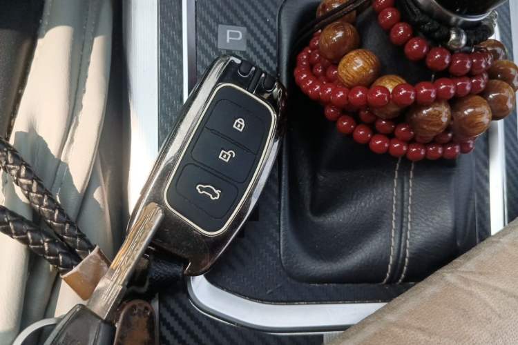 Used Bestune X40 2019 1.6L Automatic Luxury Version China V Emission Standard Vehicle Key