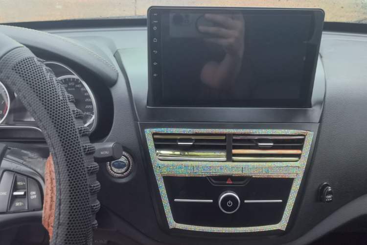 Used Bestune X40 2019 1.6L Automatic Luxury Version China V Emission Standard Audio And AC Panel