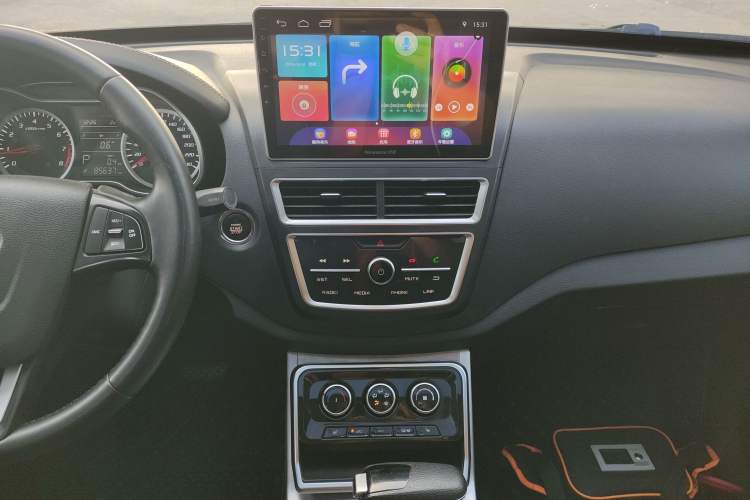 Used Bestune X40 2019 1.6L Automatic Luxury Edition China VI Audio And AC Panel