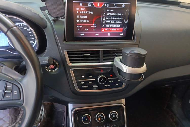 Used Bestune X40 2019 1.6L Manual Luxury Edition China VI Audio And AC Panel