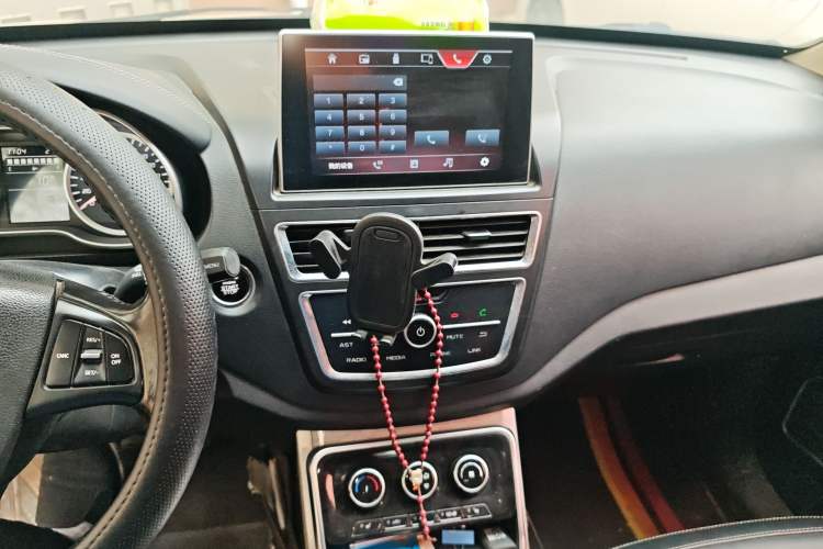 Used Bestune X40 2019 1.6L Manual Luxury Edition China V Audio And AC Panel