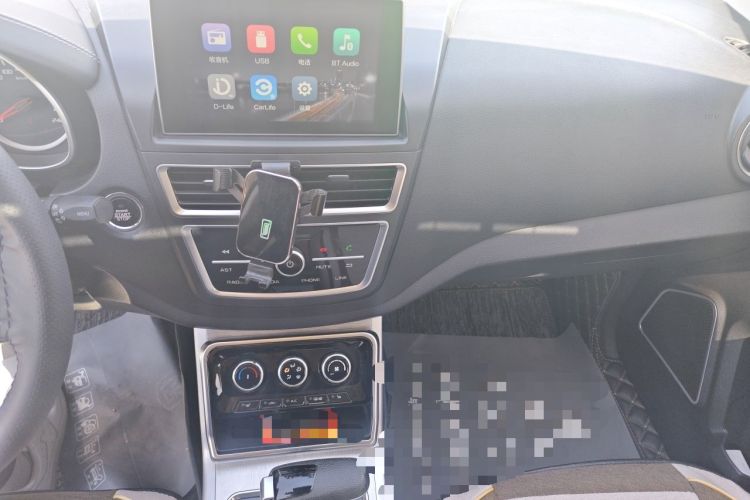 Used Bestune X40 2019 1.6L Automatic Luxury Edition China VI Audio And AC Panel