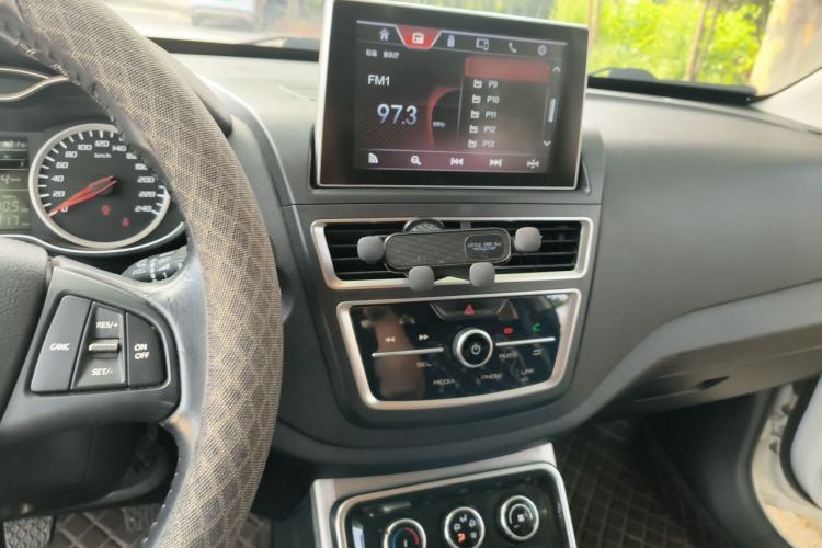 Used Bestune X40 2019 1.6L Manual Luxury Edition China VI Audio And AC Panel