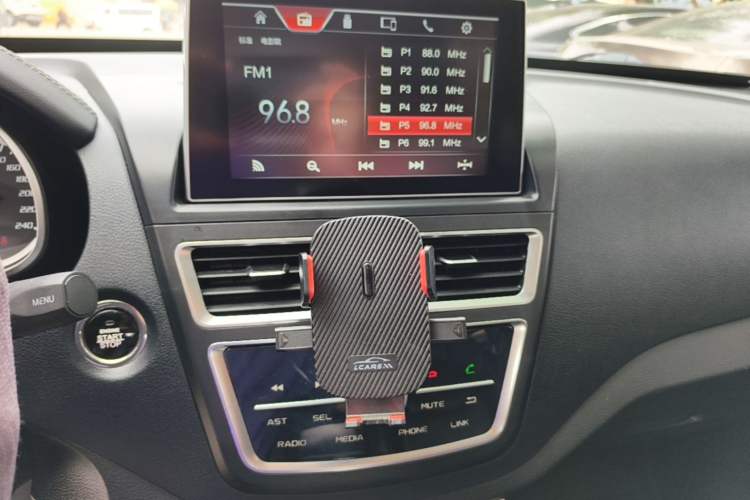 Used Bestune X40 2019 1.6L Manual Luxury Edition China VI Audio And AC Panel