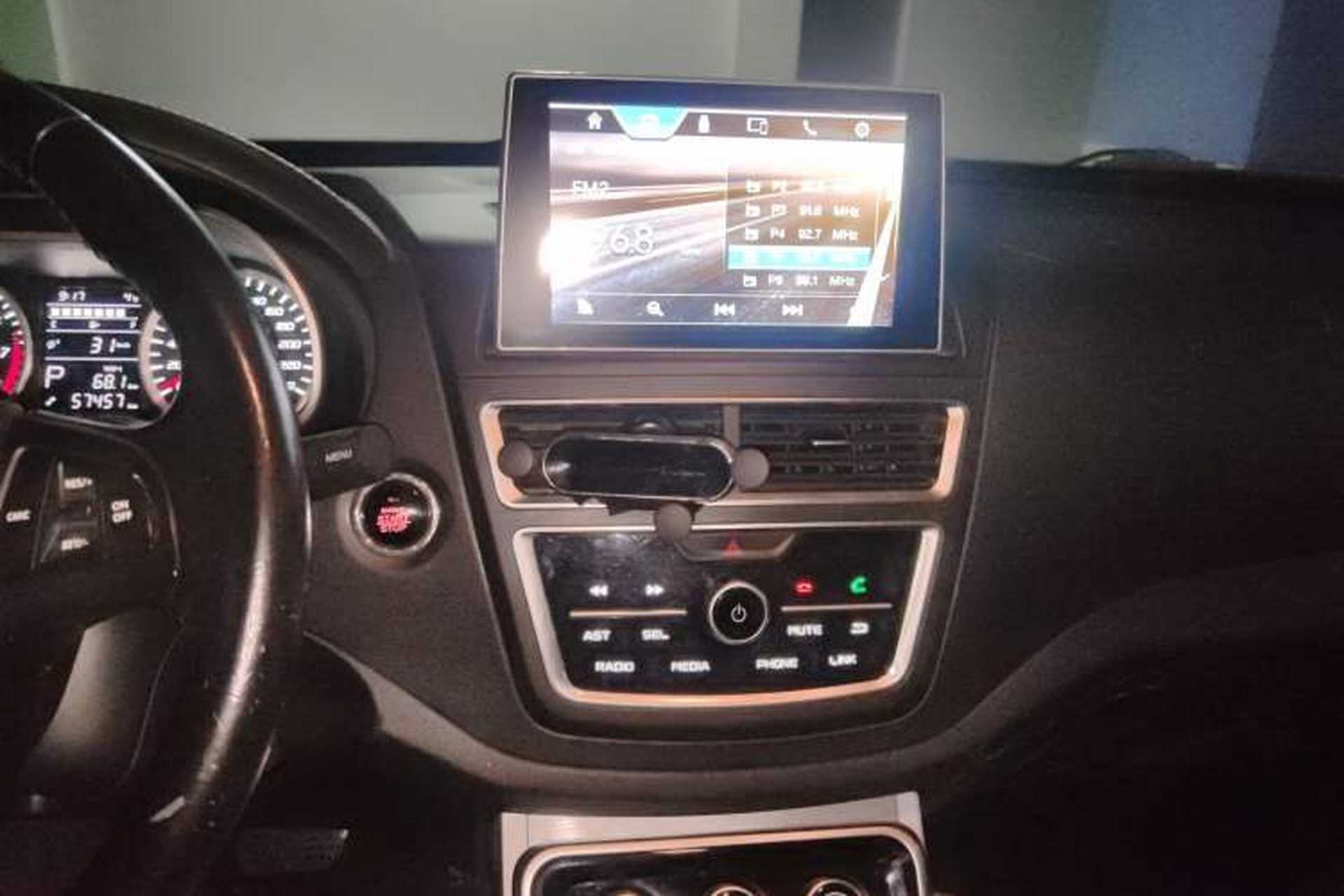 Used Bestune X40 2019 1.6L Automatic Luxury Edition China VI Audio And AC Panel